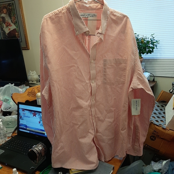 Man's shirt - Picture 2 of 7